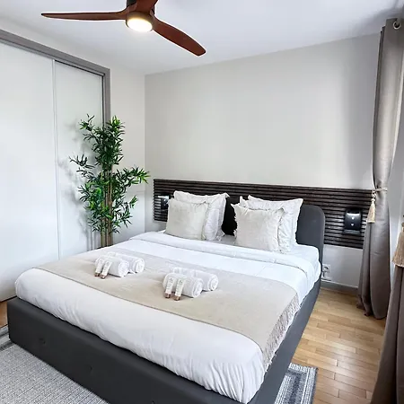 Apartment Chic Flat With A Garden Near Trocadero Paris
