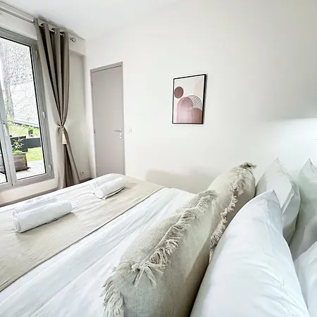 Chic Flat With A Garden Near Trocadero Apartment Paris