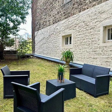 Apartment Chic Flat With A Garden Near Trocadero